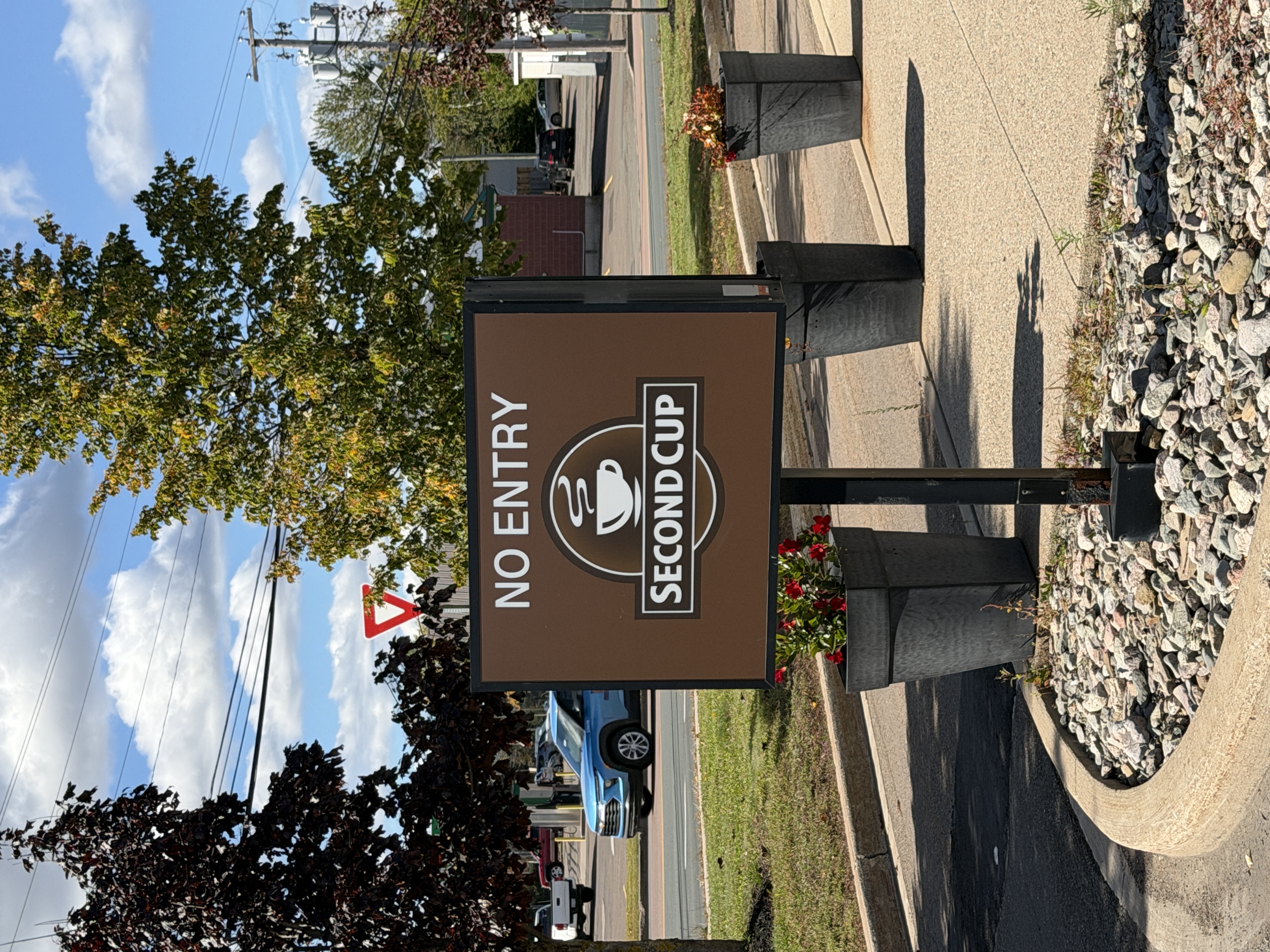 Second Cup directional sign installed outside